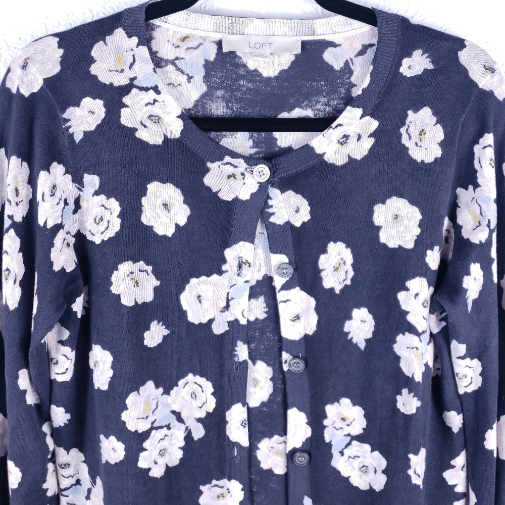 LOFT Women’s 100% Cotton Floral Button Front Sweater – Gray & Blush Pink – Size - Picture 4 of 10
